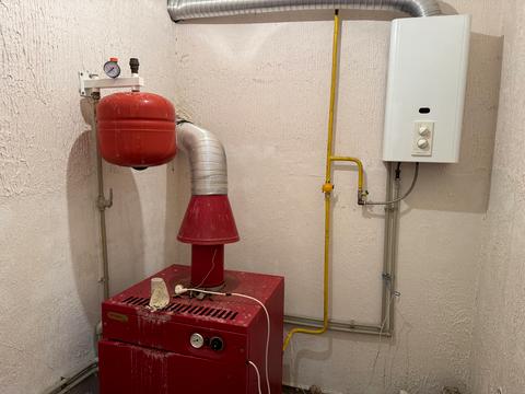 коммерческая по адресу Центральна, 111