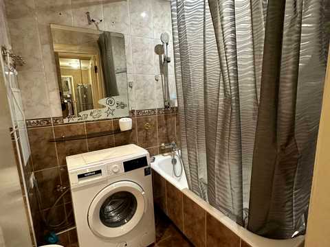 квартира по адресу Зои Гайдай ул., 9-А