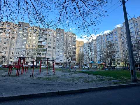 квартира по адресу Зои Гайдай ул., 9-А