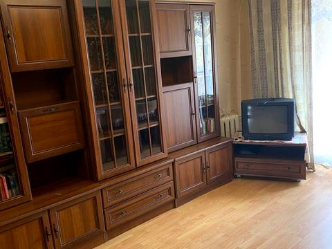 квартира за адресою Ореста Левицького вул. (Академіка Курчатова), 18