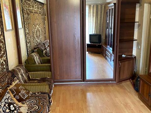 квартира за адресою Ореста Левицького вул. (Академіка Курчатова), 18