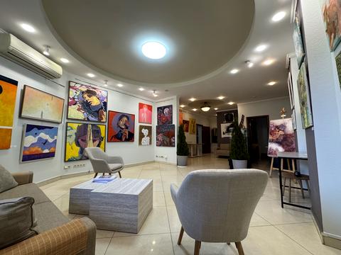 коммерческая по адресу Вячеслава Черновола ул., 2