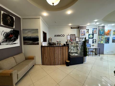 коммерческая по адресу Вячеслава Черновола ул., 2