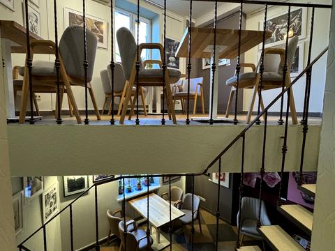 коммерческая по адресу Вячеслава Черновола ул., 2