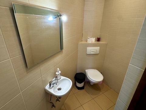 коммерческая по адресу Вячеслава Черновола ул., 2