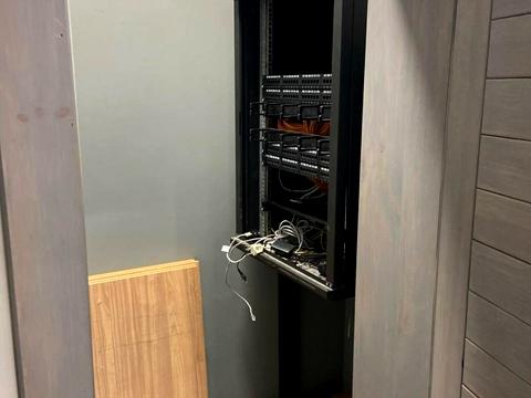 коммерческая по адресу Василия Тютюнника ул. (Анрі Барбюса), 28-А