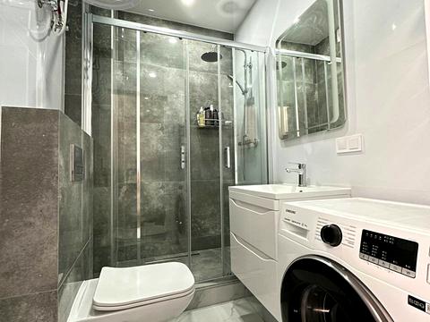 квартира за адресою Угорська вул., 14є