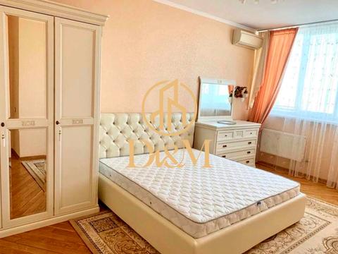 квартира за адресою Єжи Ґедройця вул. (Тверська), 2