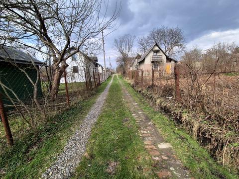 участок по адресу 