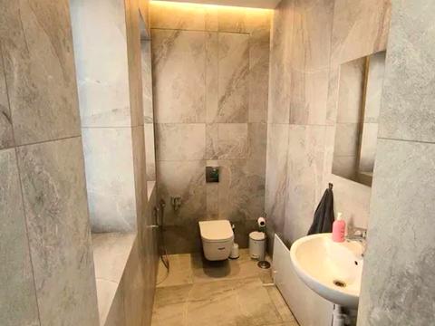 коммерческая по адресу Василия Тютюнника ул. (Анрі Барбюса), 5-А