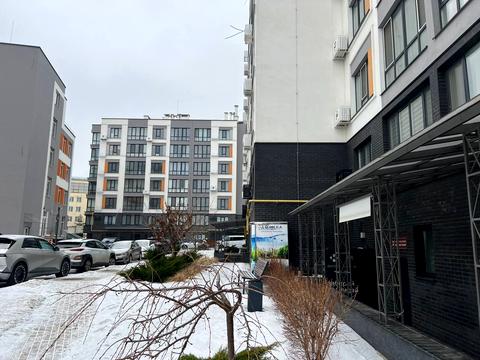 комерційна за адресою І. Богуна вул., 27-Б