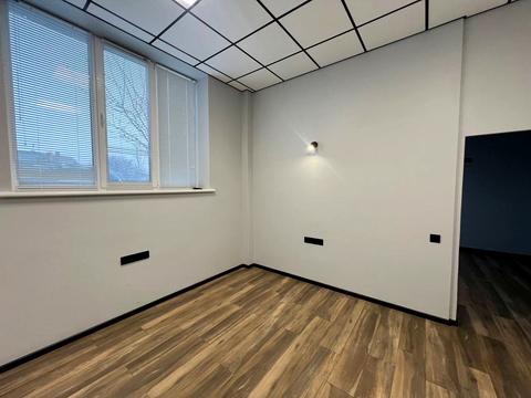 комерційна за адресою І. Богуна вул., 27-Б