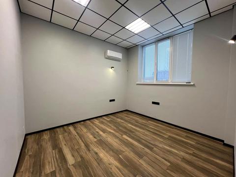 комерційна за адресою І. Богуна вул., 27-Б