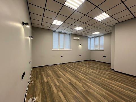 комерційна за адресою І. Богуна вул., 27-В