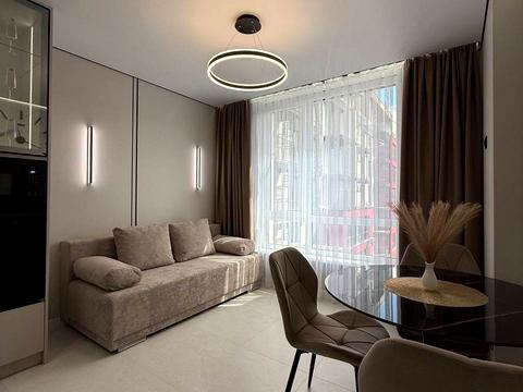 квартира за адресою Романа Левицького вул., (Будинок 4)