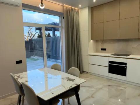 дом по адресу Широка