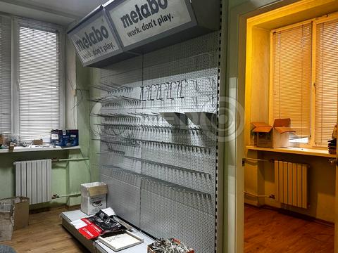 комерційна за адресою Володимира Великого пл. (Олександра Поля), 3