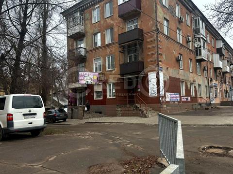 комерційна за адресою Володимира Великого пл. (Олександра Поля), 3