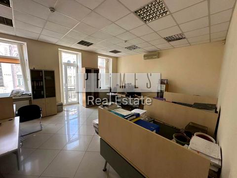 комерційна за адресою Олександра Кониського вул., 80