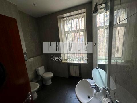 комерційна за адресою Олександра Кониського вул., 80