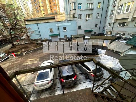 комерційна за адресою Олександра Кониського вул., 80