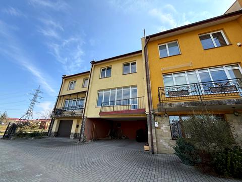 дом по адресу Дмитрия Яворницкого ул.