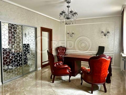 комерційна за адресою Каштанів вул., 14а