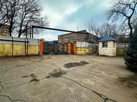 комерційна за адресою Каштанів вул., 14а