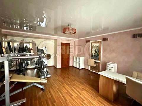 комерційна за адресою Каштанів вул., 14а