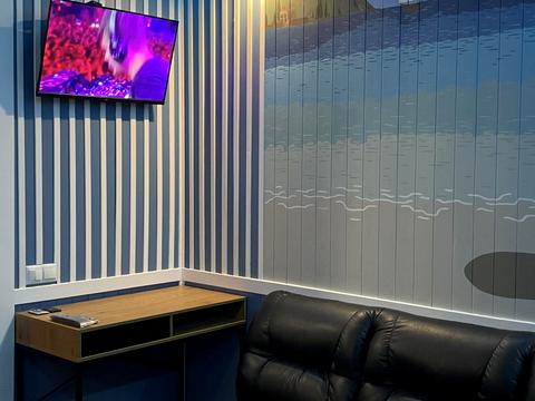 коммерческая по адресу Мрии ул. (Академика Туполева), 18-Є