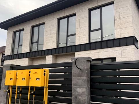 будинок за адресою с. Петропавлівська Борщагівка, Донецька