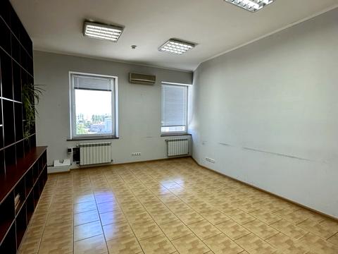 комерційна за адресою Ґарета Джонса вул. (Сім'ї Хохлових), 15