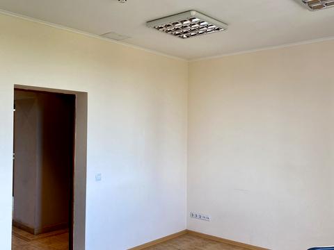 комерційна за адресою Ґарета Джонса вул. (Сім'ї Хохлових), 15