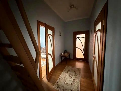 будинок за адресою Джерельна