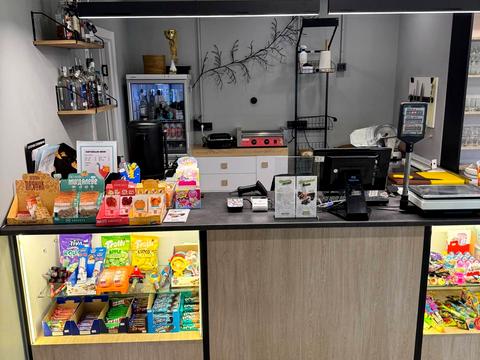 комерційна за адресою Олеся Бердника вул., 1-В