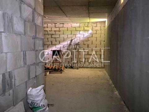 комерційна за адресою Практична вул., 8