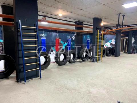 комерційна за адресою Практична вул., 8