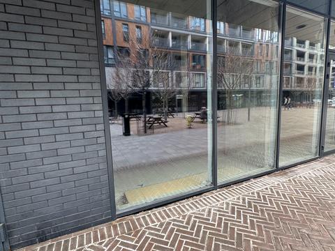 комерційна за адресою Набережно-Рибальська дорога вул., 9