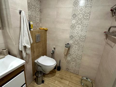 квартира за адресою Червоної Калини просп., 84