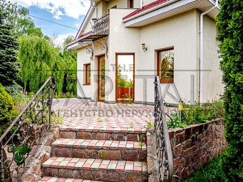 будинок за адресою Джерельна вул.