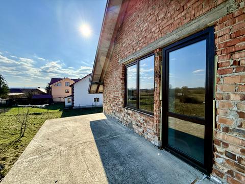 будинок за адресою 24-серпня