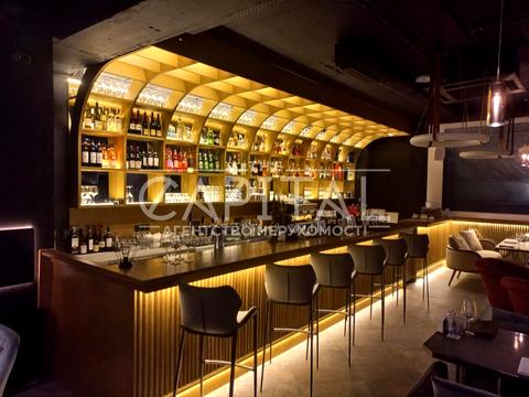 комерційна за адресою Левка Лук'яненка вул. (Маршала Тимошенка), 21