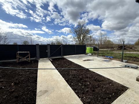 будинок за адресою Приозерна вул.