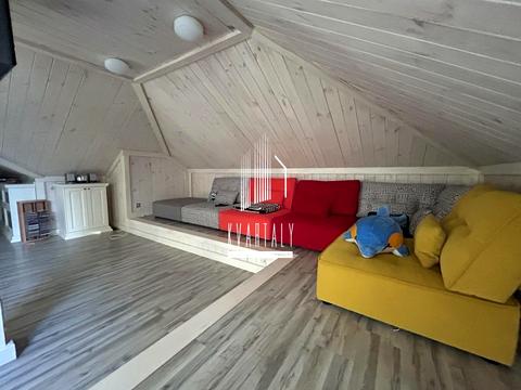 будинок за адресою Соснова