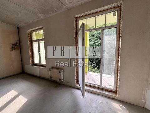 квартира за адресою Дегтярна вул., 8