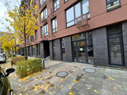 комерційна за адресою Салютна вул., (Будинок 02301-02303)