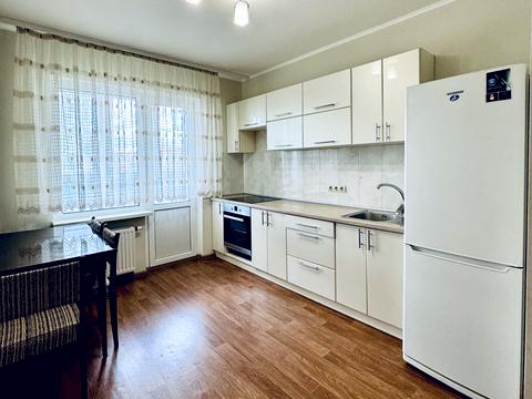 квартира за адресою Софії Русової вул., 5-Б