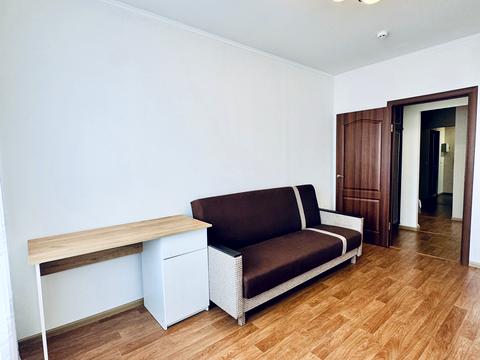 квартира за адресою Софії Русової вул., 5-Б