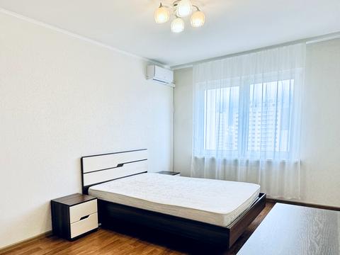 квартира за адресою Софії Русової вул., 5-Б