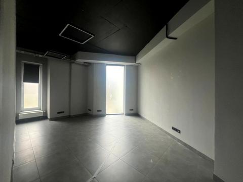 комерційна за адресою Пилипа Орлика просп. (Ілліча), 16